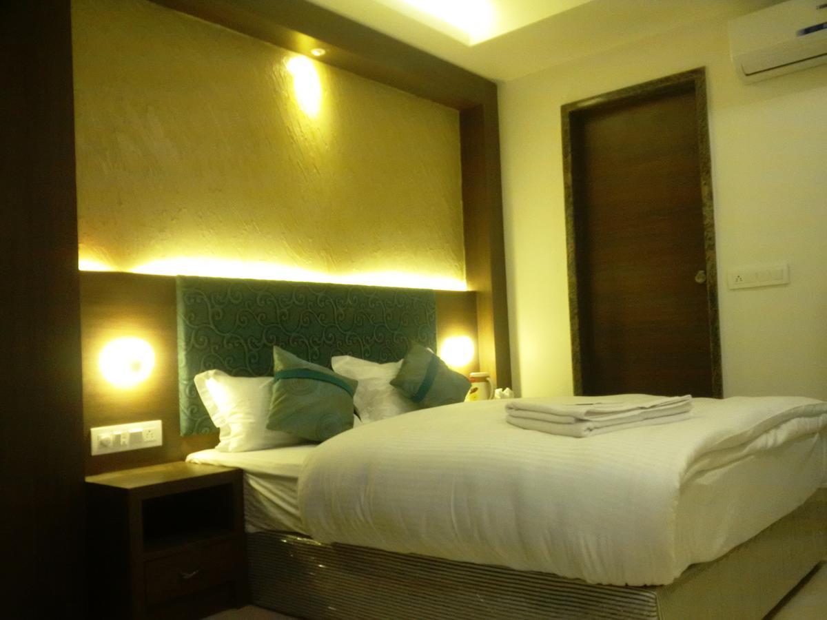 Hotel Chandragupta Ujjain Exterior foto