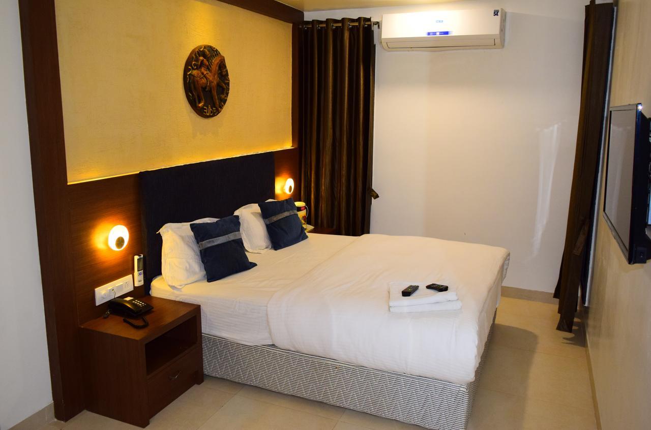 Hotel Chandragupta Ujjain Exterior foto